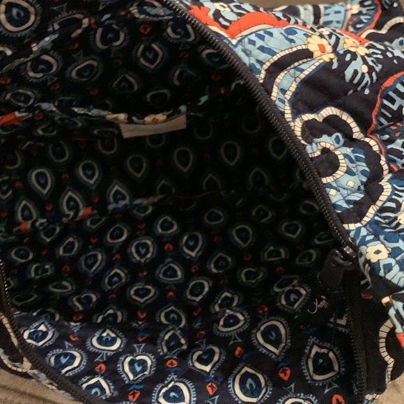 Vera Bradley Cargo Sling “Marrakesh” EUC - Picture 3 of 5